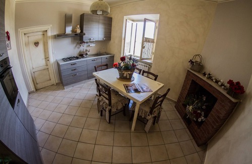 Marliana House | Top-Rated IL REDO Holiday Home with Private Pool & Breakfast