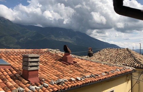 San Vincenzo Valle Roveto House | Experience The Hedgehog Farmhouse in Roveto Valley