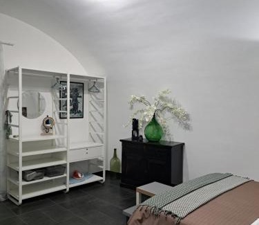 Quartieri Spagnoli Apartment | Experience the Heart of Naples at IL RICORDO Hotel
