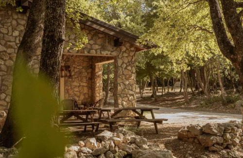 Caramanico Terme House | Exceptional Stay at Il Rifugio dei Briganti: Pet Friendly