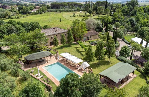 Sovicille House | Experience Il Rifugio Del Falconiere: Oceanfront Bliss