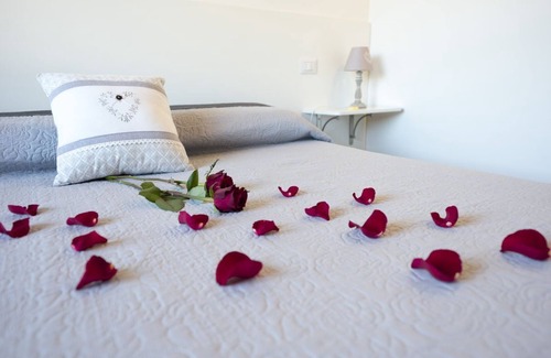 Roccasecca Bed & Breakfast | Relax at Il Rifugio Del Tempo: Pool & Breakfast Included