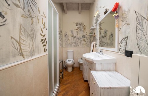 Vaccarolo Apartment | Pet-Friendly Retreat at Il Rifugio di Sally with Pool