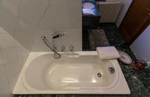 Pracchia Apartment | Discover Il Rifugio: Guest Rated 9.6 with Family Amenities