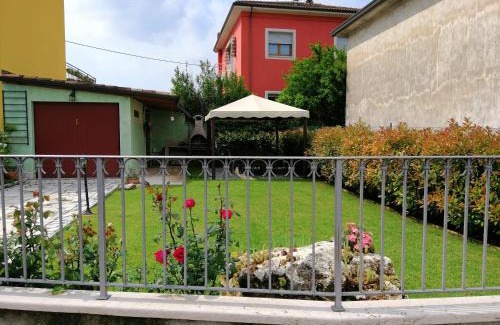 Castelnuovo del Garda House | Discover il Roseto Holidays: Family-Friendly Escape