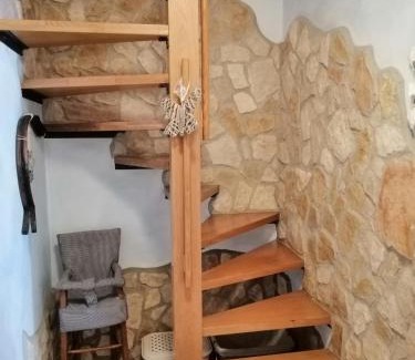 Castelnuovo del Garda House | Discover il Roseto Holidays: Family-Friendly Escape