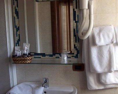 Grammichele House | Budget-Friendly Stay at Il Rustico with Breakfast Included
