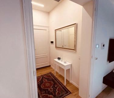 Old Town Apartment | Experience Il Salotto sul Rio with Breakfast & Family-Friendly Vibes