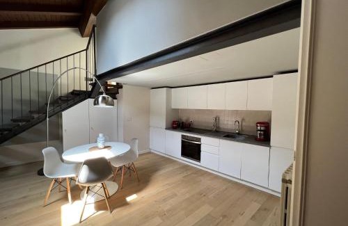 Old Town Apartment | Experience Il Salotto sul Rio with Breakfast & Family-Friendly Vibes