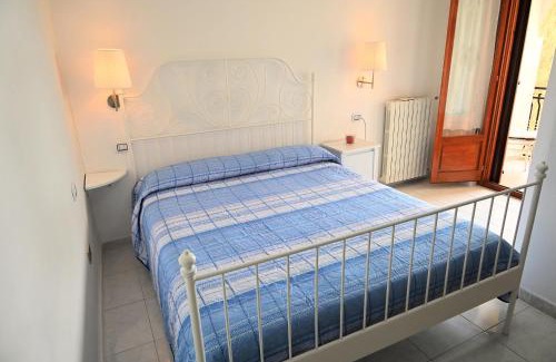 Sasso di Castalda Bed & Breakfast | Cozy Il Sasso Bed & Breakfast: Pet and Child Friendly Stay