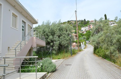 Apolpaina Apartment | Discover IL SEGRETO DI VARDA: A Family-Friendly Retreat