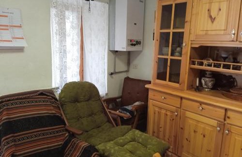Pioraco Apartment | Pet-Friendly Retreat at IL SENTIERO for Families