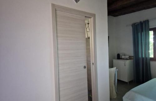 Calatabiano Bed & Breakfast | Idyllic Il Siriaco: Oceanfront Retreat with Hot Tub