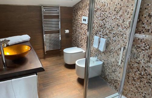 Satriano di Lucania Bed & Breakfast | Delightful Il Sospiro: Family-Friendly Dining & 9.7 Rating