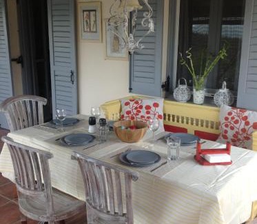 Argostoli Villa | Indulge at Il Suo Paradiso: Oceanfront Bliss Awaiting You