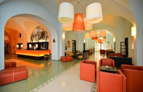 Gagliano del Capo Hotel | Experience Comfort at Il Tabacchificio Hotel with Pool & Pets