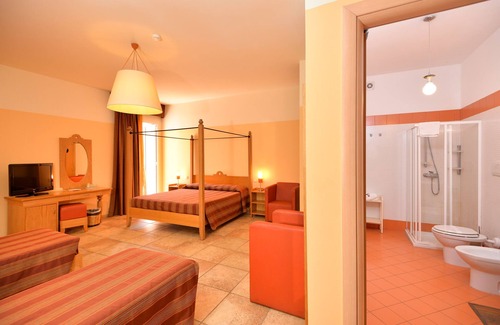 Gagliano del Capo Hotel | Elegant Il Tabacchificio Hotel: Top-Rated with Spa & Pool