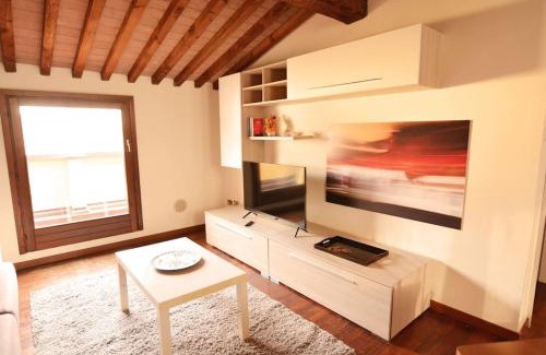 Historic Centre Apartment | Explore Il Tamarindo in the Heart of Historic Center
