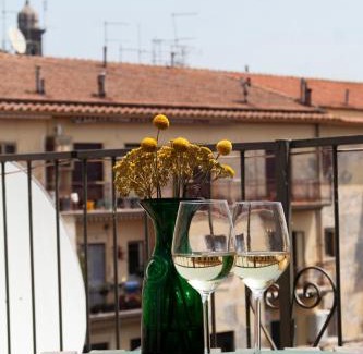 Lake Bracciano Apartment | Top-Rated Il Terrazzino: Family and Pet-Friendly Retreat