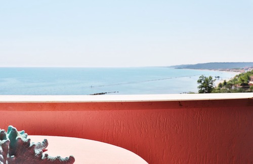 Fossacesia Apartment | Il terrazzo di Katy - One Bedroom Apartment, Sleeps 2