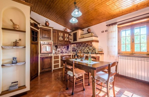 Cortona Apartment | Discover Il Toppello Holiday Home: Family-Friendly Retreat