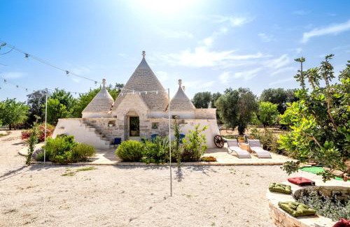 Ceglie Messapica House | Discover Il Trullo di Mariangela: Family & Pet-Friendly Retreat