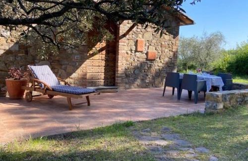 Teverina di Cortona Apartment | Discover Il Tulipano: Oceanfront Retreat with Pool & Pets Welcome