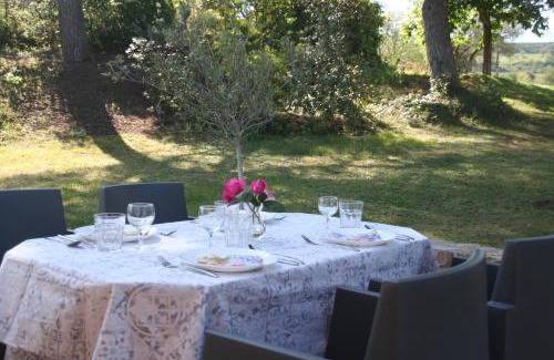 Teverina di Cortona Apartment | Discover Il Tulipano: Oceanfront Retreat with Pool & Pets Welcome