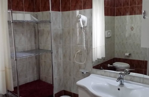 Rogliano House | Exceptional Stays at Il Tulipano with Family-Friendly Amenities