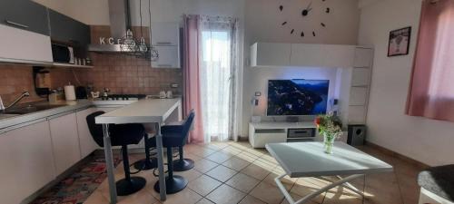 Fiumicino Apartment | Your Retreat Awaits at Il Tuo Rifugio, Fiumicino