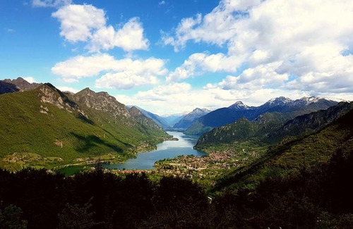 Crone House | Discover Il Vaticano del Lago d'Idro: Pet-Friendly Retreat