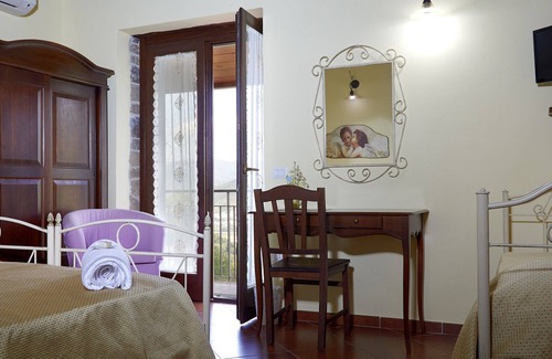 Stella Cilento House | Discover Il Vecchio Frantoio: Pool, Spa & Family-Friendly Stay