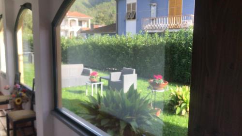 Brugnato House | Il Vecchio Noce: Family-Friendly Stay with Pet Amenities