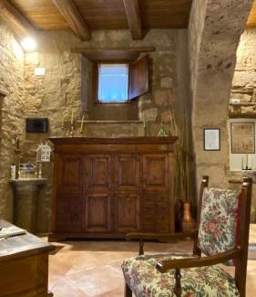 Civita di Bagnoregio Apartment | Child-Friendly Retreat at Il Vento e la Ginestra - Guest Rated 9.7