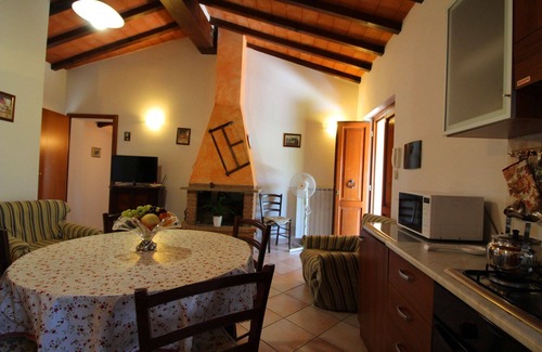 Foiano della Chiana Villa | Experience Comfort at Il Viaggiolo with Pool & Spa Access