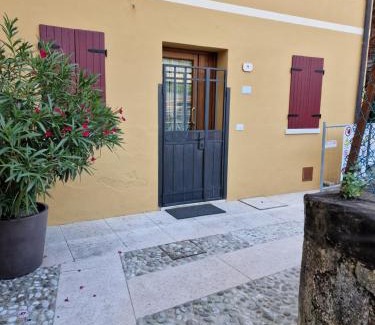 Marostica House | Discover Il Vicoletto: Pet-Friendly with Breakfast Included