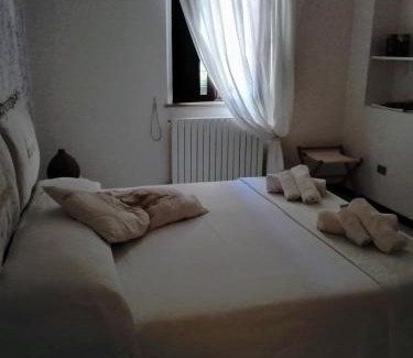 Ripatransone Bed & Breakfast | Pet-Friendly Il Vicolo di Ripa B&b with Breakfast Included