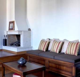 Figaleia Apartment | Family-Friendly Stay at Ilakia - Guest Rated 9.2/10
