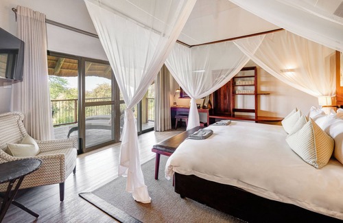 Victoria Falls Hotel | Discover Ilala Lodge Hotel: 4-Star Retreat with Pool & Spa