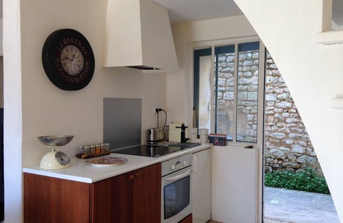 Ile-d'Aix House | Cozy Ile d'Aix Fisherman's House Steps from the Beach