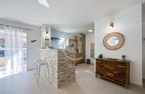 L'Ile-Rousse Apartment | Comfortable Ile Rousse T2 Near City Center for Families
