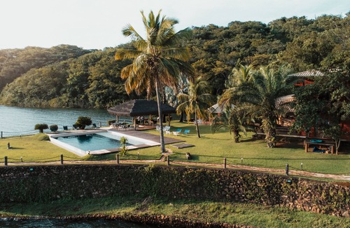 Agua Limpa House | Discover Ilha das Brisas: Ocean View Getaway with Pool