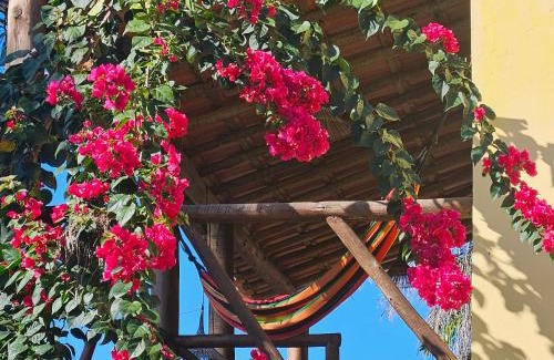 Igrapiuna Apartment | Relax at Ilha do Contrato Portal Flat with Ocean Views