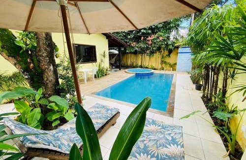 Centro Comercial House | ILHABEACH GUESTHOUSE: Ocean View with Pool & Hot Tub