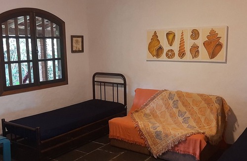 Centro Comercial House | Discover Ilhabela Praia do Perequê: May Getaway Awaits