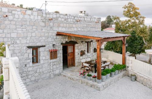 Kallepia House | Discover Iliada's Traditional Stone House: 10/10 Guest Rated