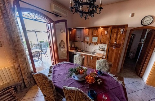 Fleri Villa | Rated 10/10: Family-Friendly Ilice Hotel with Kitchen