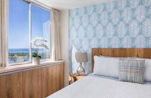 Waikiki Apartment | Oceanfront Escape: Ilikai Collection Corner Condo Awaits