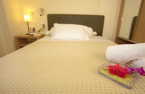 Loutra Edipsou Hotel | Inviting Ilion Spa Hotel with Private Pool & Hot Tub