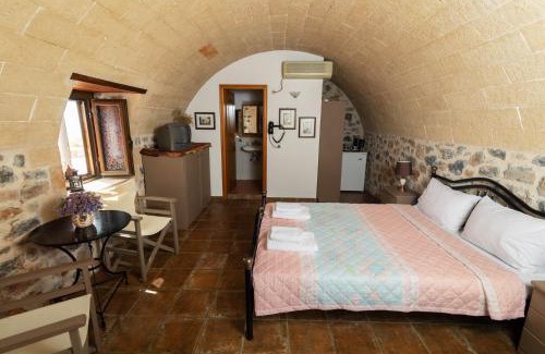 Monemvasia Apartment | Seaside Escape at iliopetro - Family-Friendly Oasis